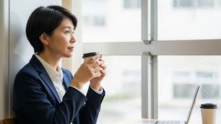 コンビニのコーヒー比較｜プロフィール：30〜50代の主婦・主夫向け。自宅でカフェのような一杯を楽しみたい初心者に向けて、コーヒーの基礎から丁寧に調査・解説するブログ。