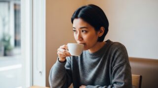 コンビニのコーヒー比較｜プロフィール：30〜50代の主婦・主夫向け。自宅でカフェのような一杯を楽しみたい初心者に向けて、コーヒーの基礎から丁寧に調査・解説するブログ。