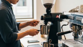 コンビニのコーヒー比較｜プロフィール：30〜50代の主婦・主夫向け。自宅でカフェのような一杯を楽しみたい初心者に向けて、コーヒーの基礎から丁寧に調査・解説するブログ。