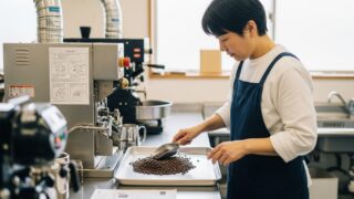 コンビニのコーヒー比較｜プロフィール：30〜50代の主婦・主夫向け。自宅でカフェのような一杯を楽しみたい初心者に向けて、コーヒーの基礎から丁寧に調査・解説するブログ。