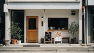 コンビニのコーヒー比較｜プロフィール：30〜50代の主婦・主夫向け。自宅でカフェのような一杯を楽しみたい初心者に向けて、コーヒーの基礎から丁寧に調査・解説するブログ。