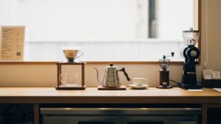 コンビニのコーヒー比較｜プロフィール：30〜50代の主婦・主夫向け。自宅でカフェのような一杯を楽しみたい初心者に向けて、コーヒーの基礎から丁寧に調査・解説するブログ。