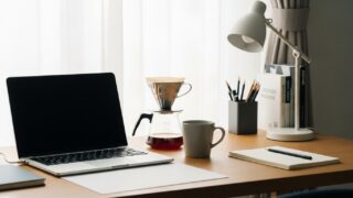100均 コーヒーサーバー セリア｜プロフィール：30〜50代の主婦・主夫向け。自宅でカフェのような一杯を楽しみたい初心者に向けて、コーヒーの基礎から丁寧に調査・解説するブログ。